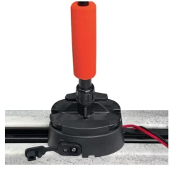 YakPower Lightning Rod PRO Extendable Powered 360 Degree Safety Light And Safety Flag -Aqua Adventures yakpower lightning rod pro extendable powered 360 3